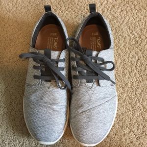 Women's Toms tennis shoes